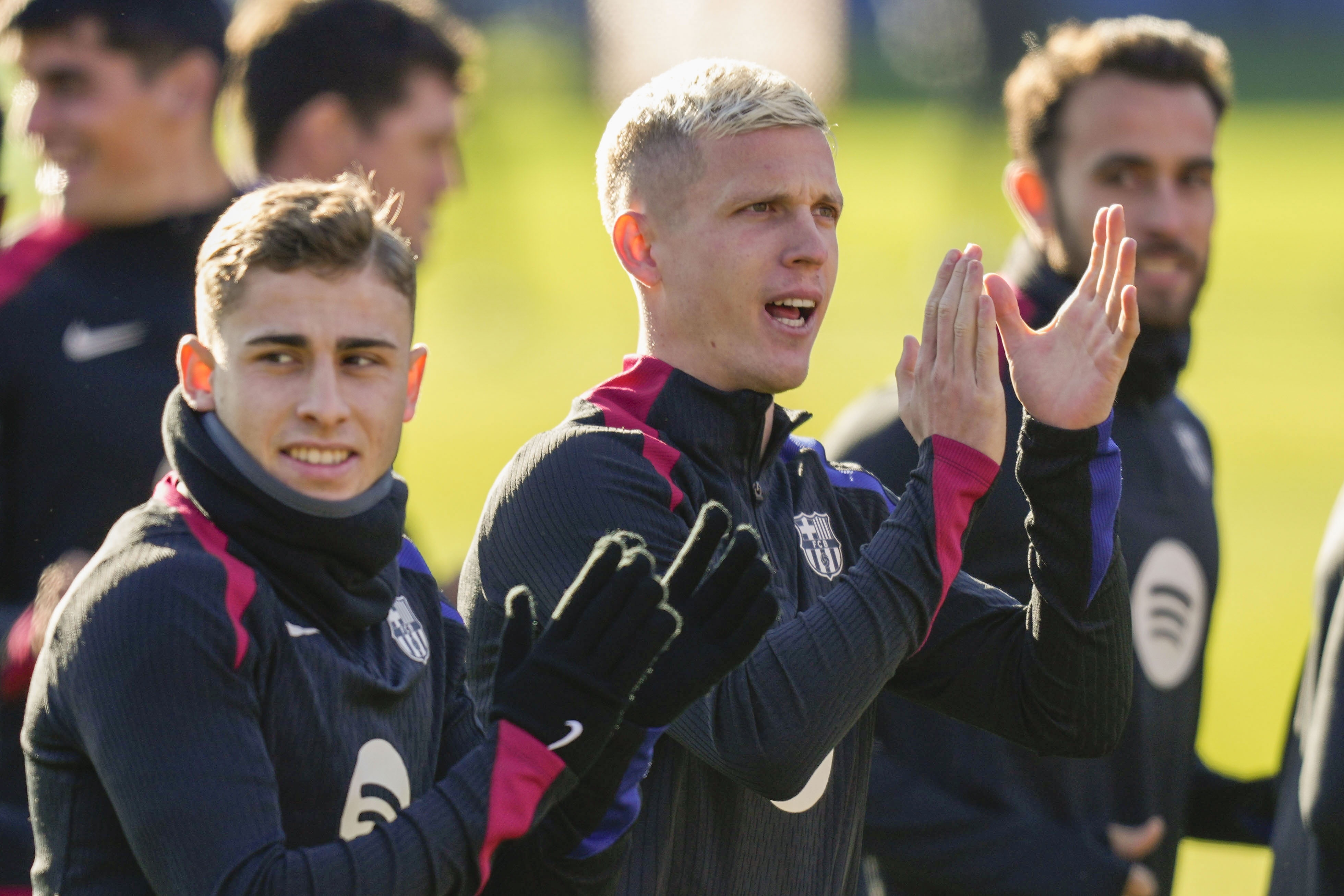 半岛体育APP-每体：费尔明与奥尔莫位置重叠但风格迥异，两人竞争一个首发名额