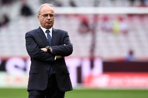 记者：未达成续约协议，巴黎总监坎波斯正在与曼联进行深入谈判