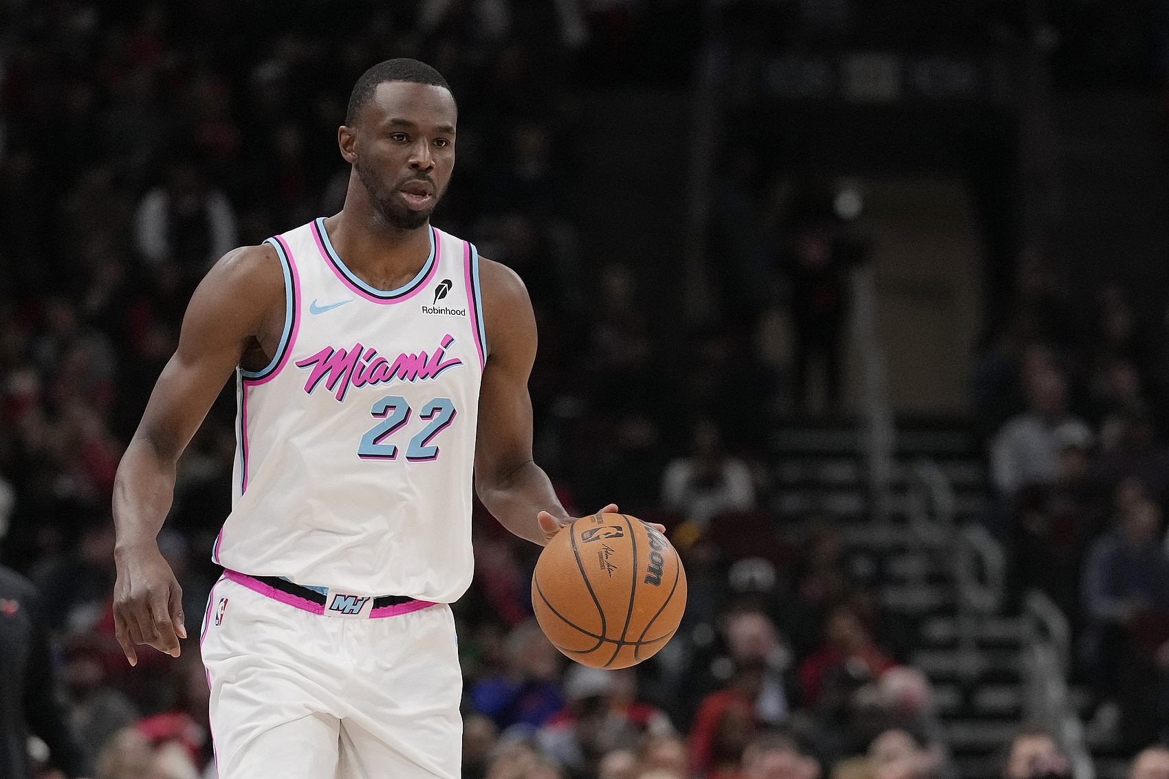 美媒策划三方交易方案：维金斯加盟湖人联手詹眉，八村塁与克内克特转投热火